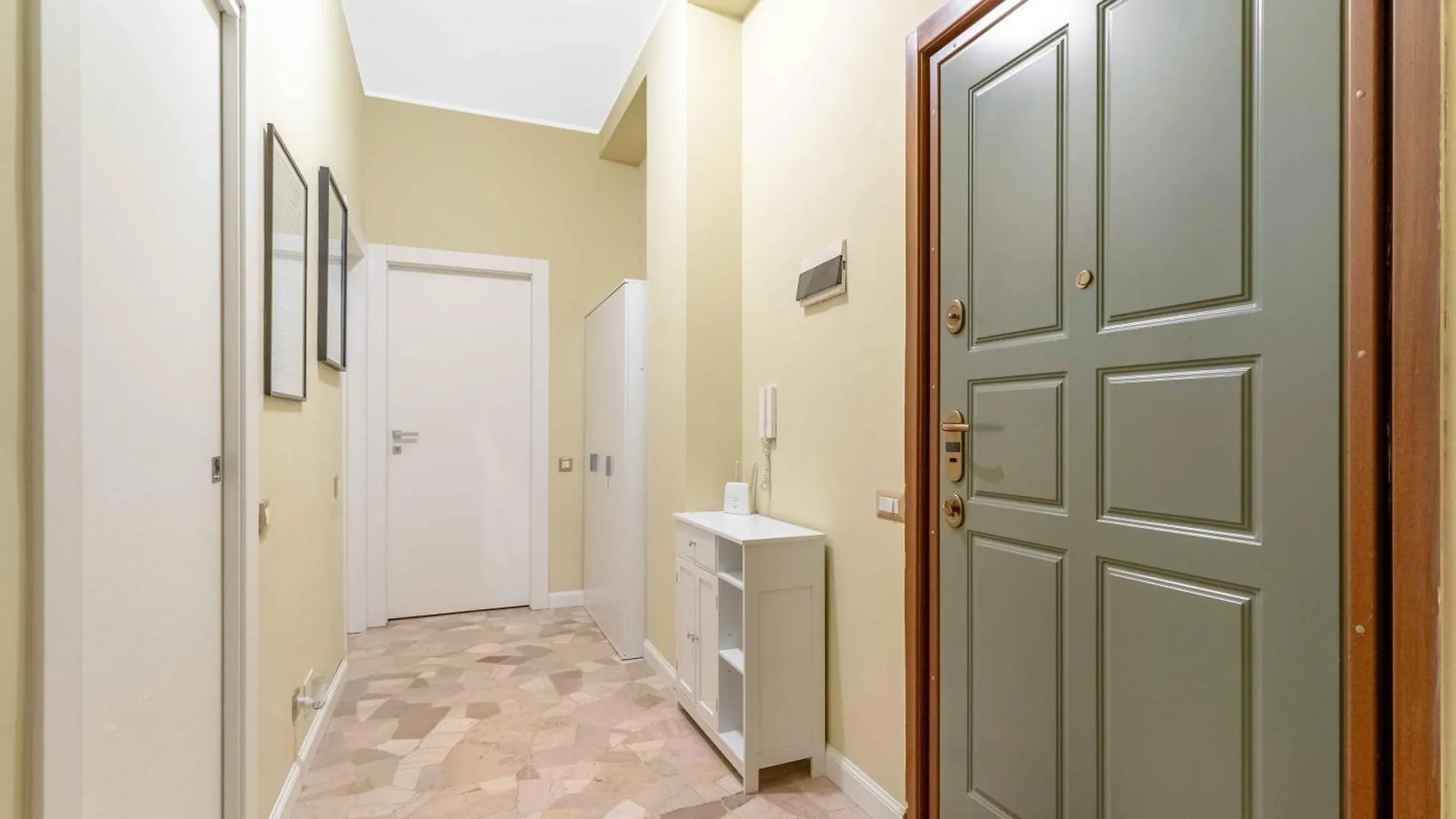 Green House San Siro M5 2 Camere Netflix Milan Apartment