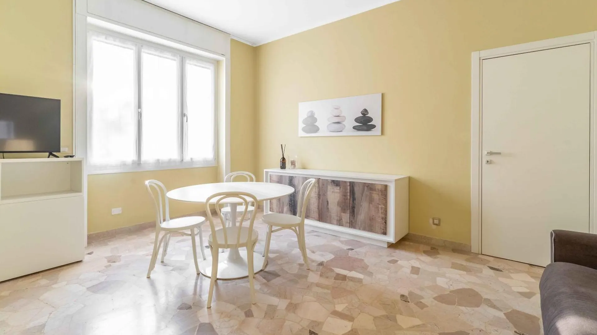 Apartment Green House San Siro M5 2 Camere Netflix Milan Italy